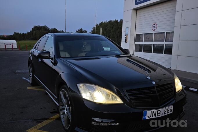 Mercedes-Benz S-Class W221 Sedan 4-doors