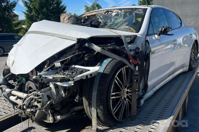 Porsche Panamera 970 [restyling] Liftback