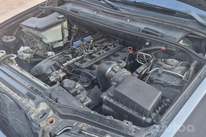 BMW X5 E53 Crossover