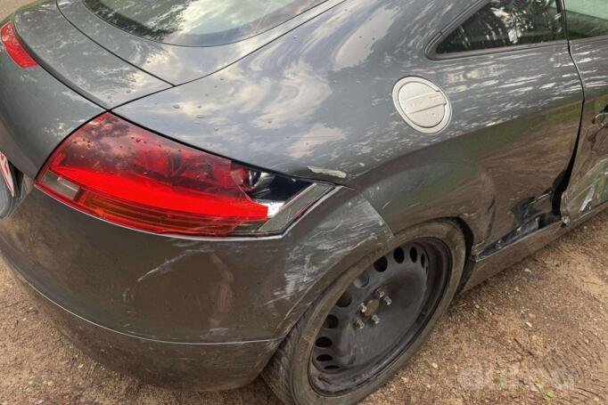 Audi TT 8J Coupe 2-doors