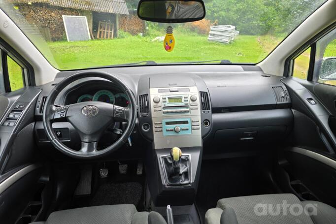 Toyota Corolla Verso 1 generation [restyling] Minivan