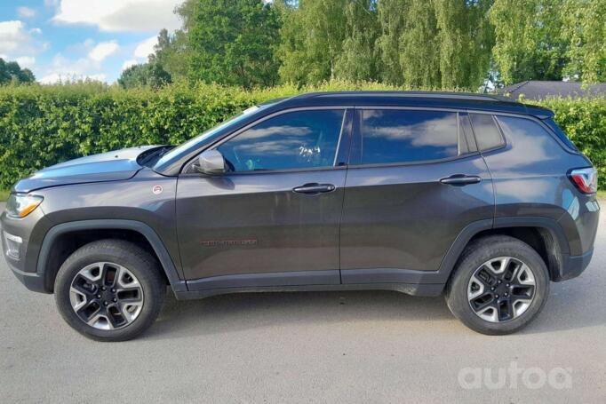 Jeep Compass 2 generation Crossover
