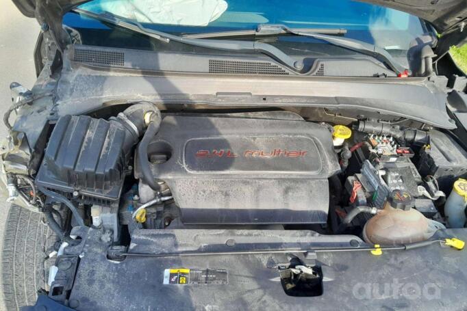 Jeep Compass 2 generation Crossover