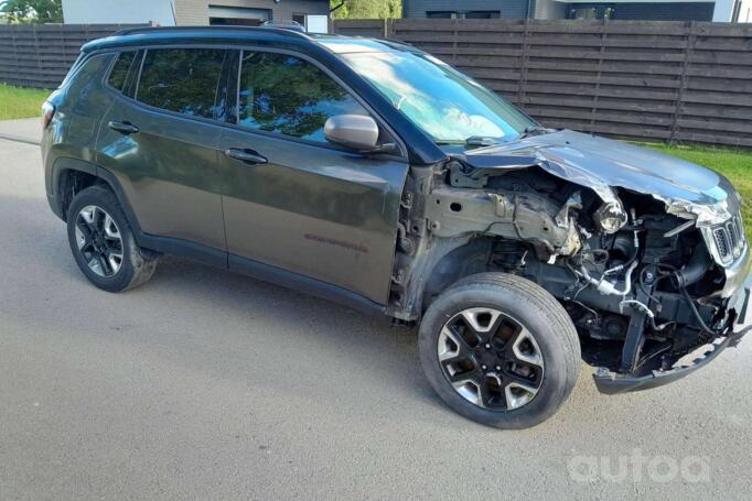 Jeep Compass 2 generation Crossover