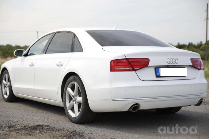 Audi A8 D4/4H Sedan