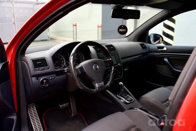 Volkswagen Golf GTI 5 generation