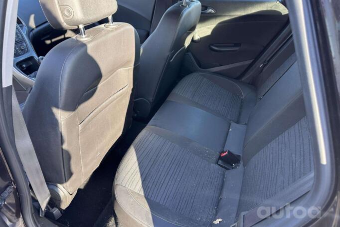 Opel Astra J [restyling] Hatchback 5-doors