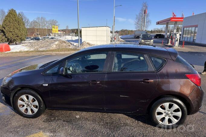 Opel Astra J [restyling] Hatchback 5-doors