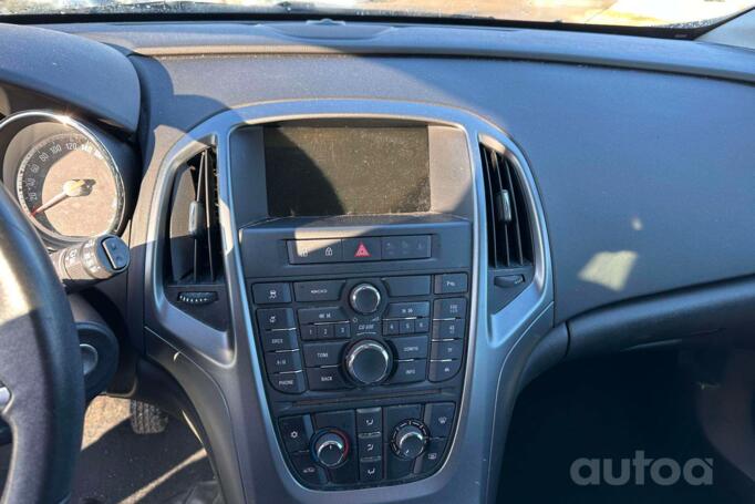 Opel Astra J [restyling] Hatchback 5-doors