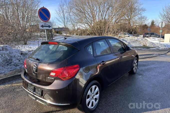 Opel Astra J [restyling] Hatchback 5-doors