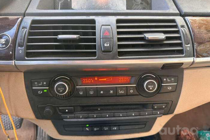 BMW X5 E70 [restyling] Crossover