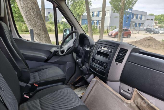 Mercedes-Benz Sprinter Second generation