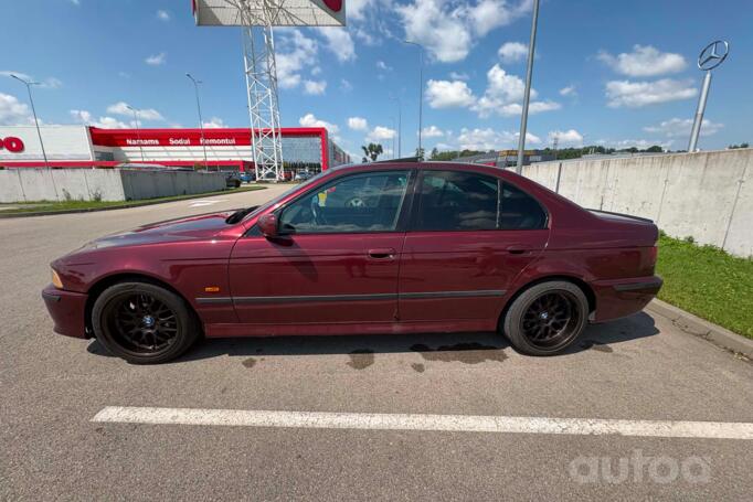 BMW 5 Series E39 Sedan 4-doors