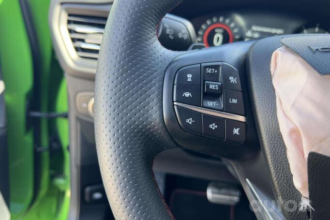 Ford Focus 4 generation Hatchback