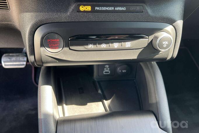 Ford Focus 4 generation Hatchback
