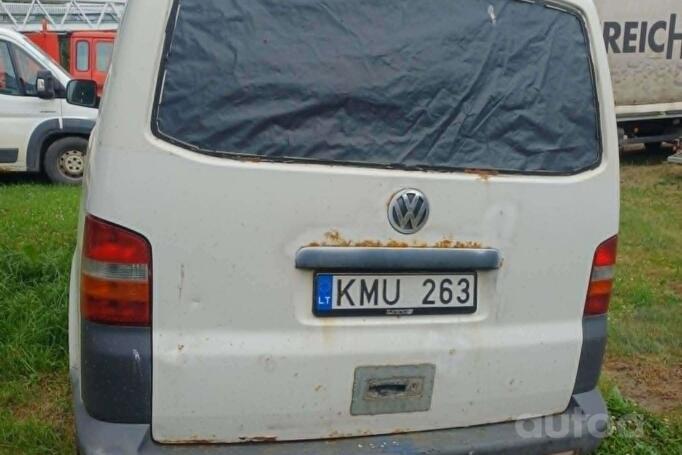 Volkswagen Transporter T5 Minivan 4-doors
