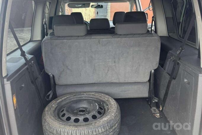 Volkswagen Caddy 3 generation [restyling] Tramper minivan 5-doors