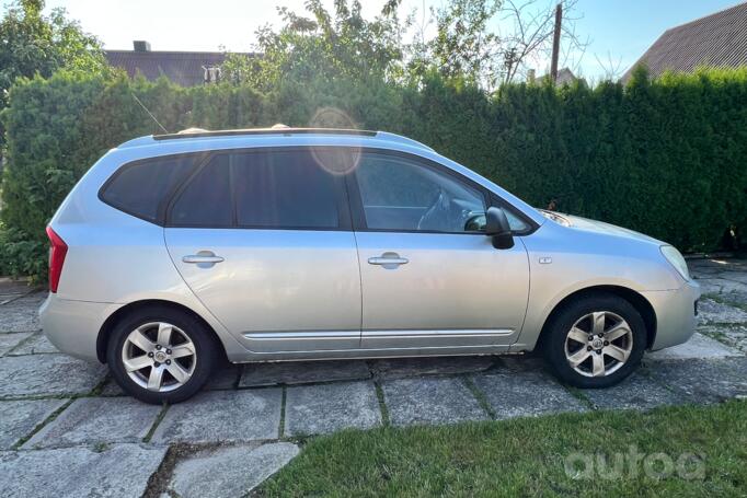 Kia Carens 3 generation Minivan