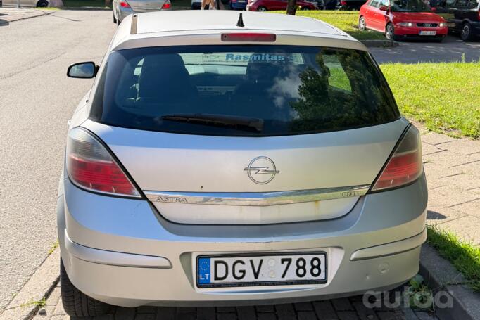 Opel Astra H [restyling]