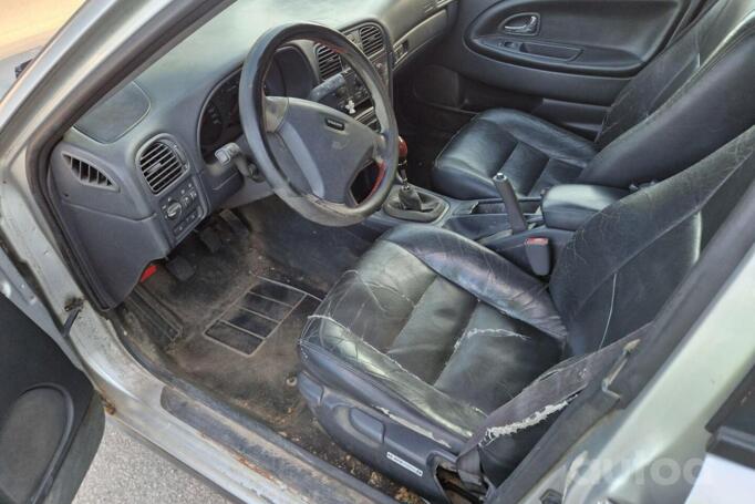 Volvo V40 2002