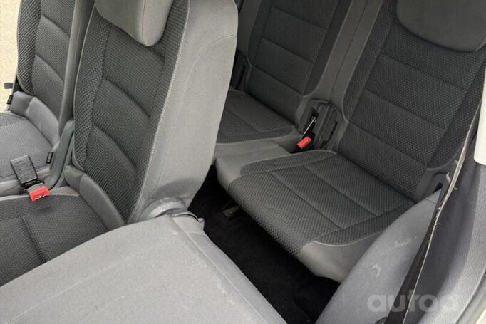 Volkswagen Touran 1 generation [2th restyling] Minivan