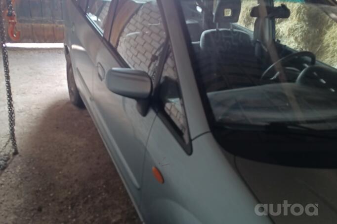 Mazda Premacy CR Minivan