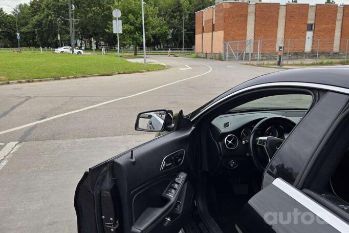 Mercedes-Benz CLA250 2014