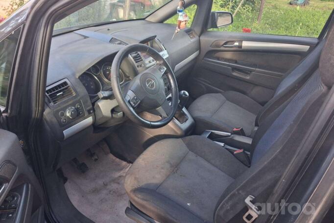 Opel Zafira B Minivan 5-doors