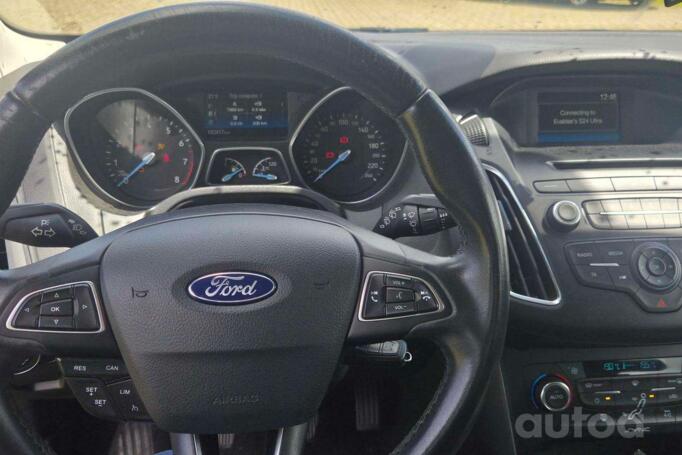 Ford Focus 3 generation [restyling] Hatchback 5-doors