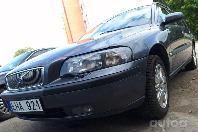 Volvo V70 2003