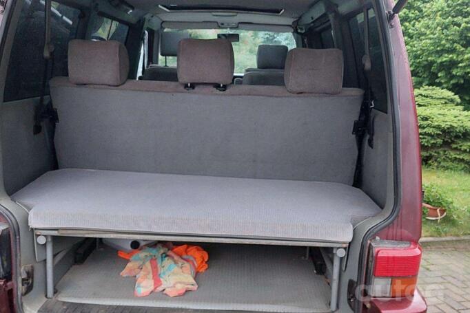Volkswagen Multivan T4 Minivan