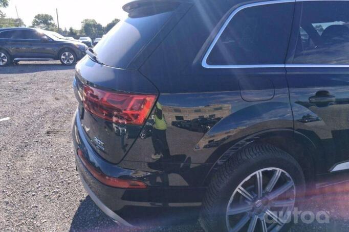 Audi Q7 4M Crossover