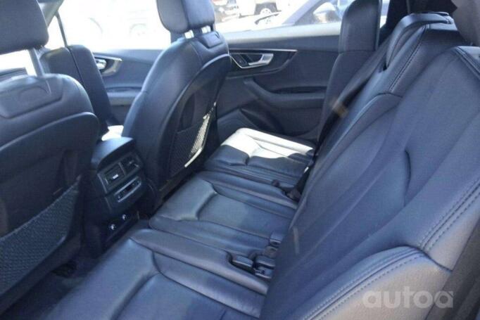 Audi Q7 4M Crossover