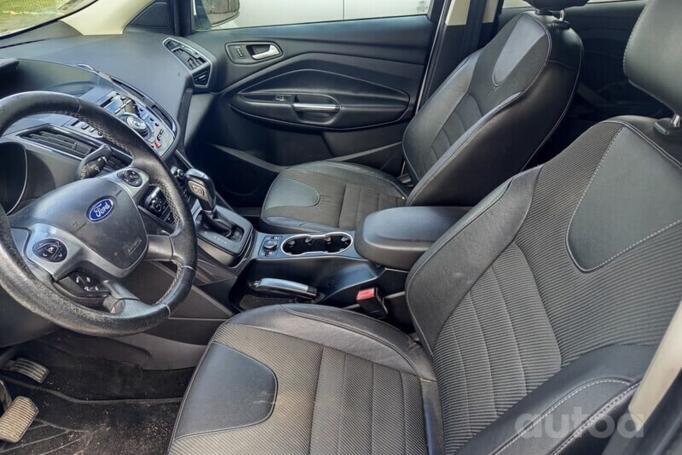 Ford Kuga 2 generation Crossover