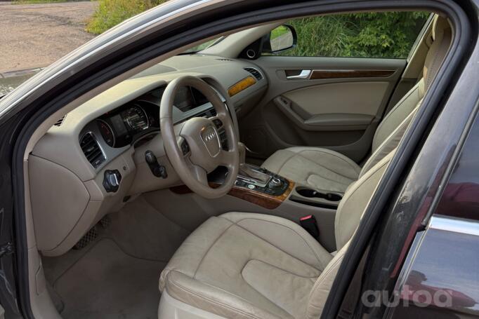 Audi A4 B8/8K Sedan 4-doors