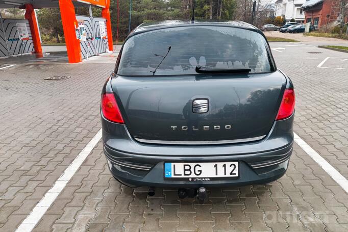 SEAT Toledo 3 generation Hatchback