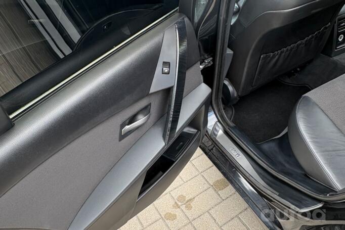 BMW 5 Series E60/E61 Touring wagon