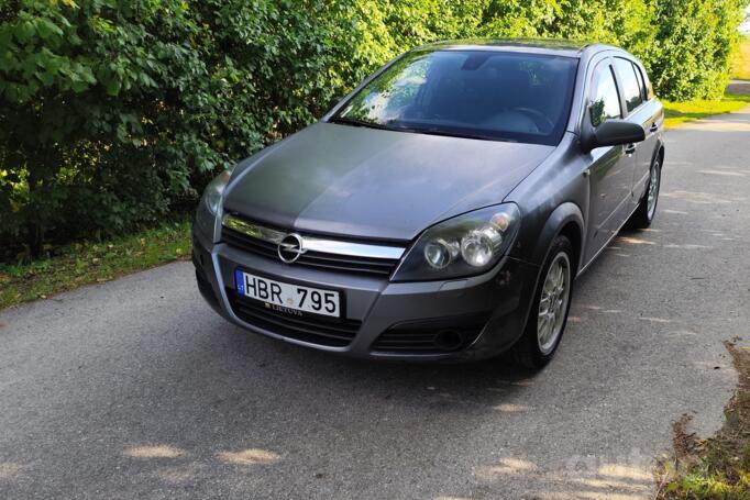 Opel Astra H Hatchback