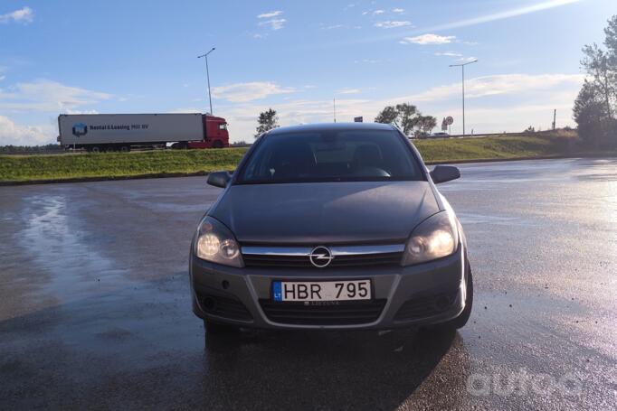 Opel Astra H Hatchback