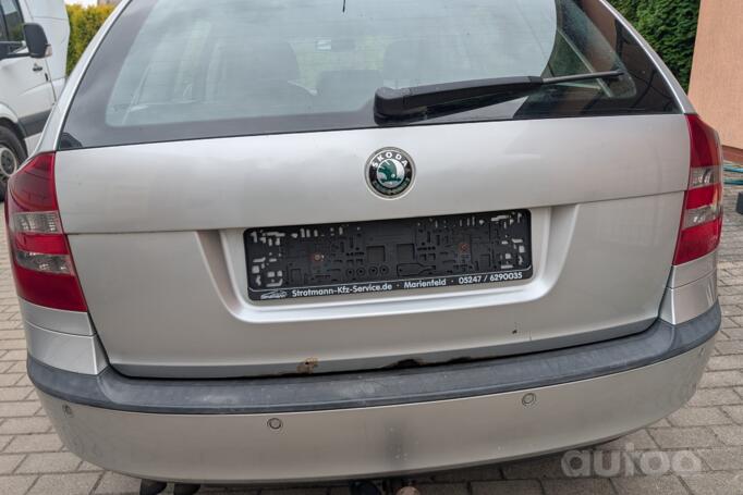 Skoda Octavia 2 generation Combi wagon 5-doors