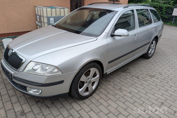 Skoda Octavia 2 generation Combi wagon 5-doors