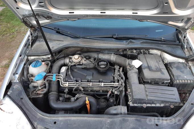 Volkswagen Golf 5 generation Hatchback 5-doors