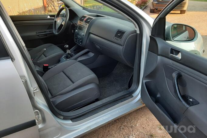 Volkswagen Golf 5 generation Hatchback 5-doors