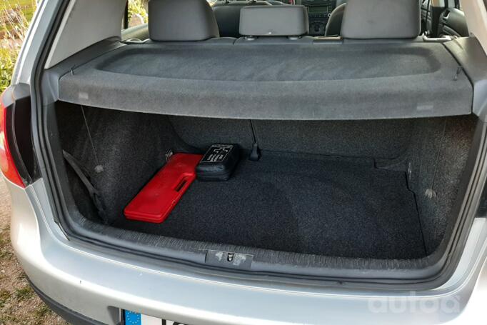 Volkswagen Golf 5 generation Hatchback 5-doors