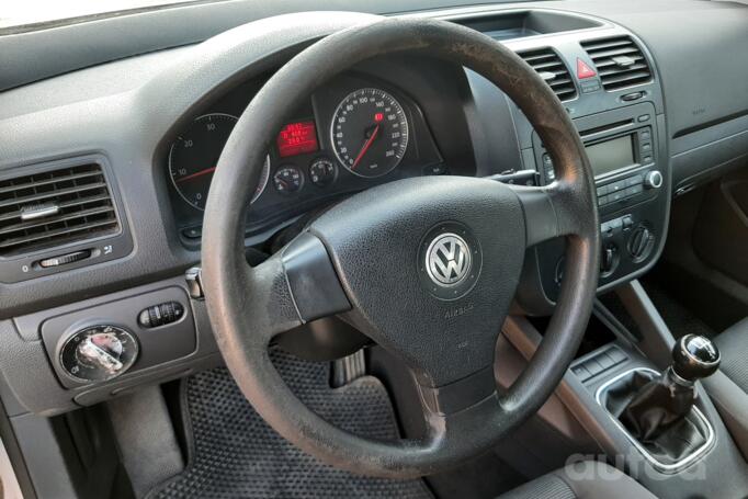 Volkswagen Golf 5 generation Hatchback 5-doors