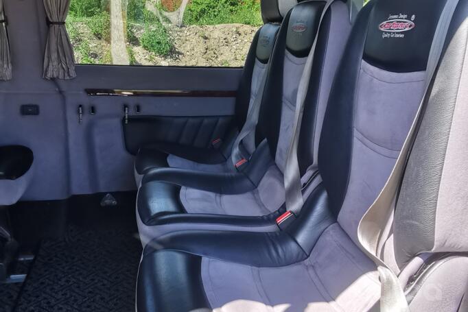 Volkswagen Transporter T5 Minivan 4-doors