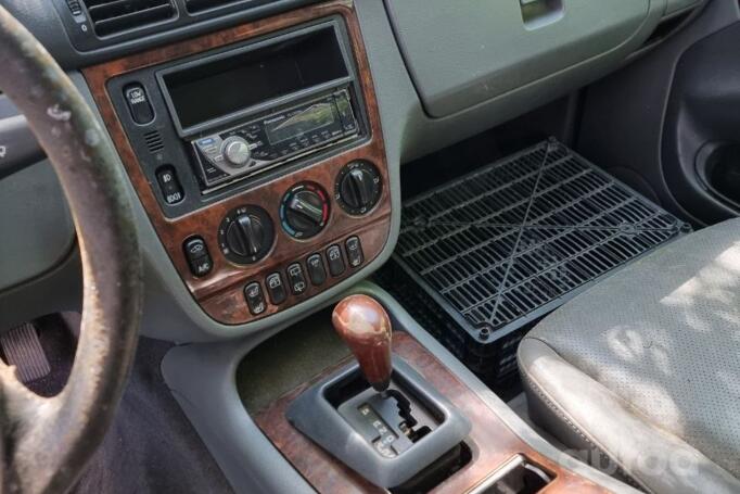 Mercedes-Benz M-Class W163 Crossover 5-doors
