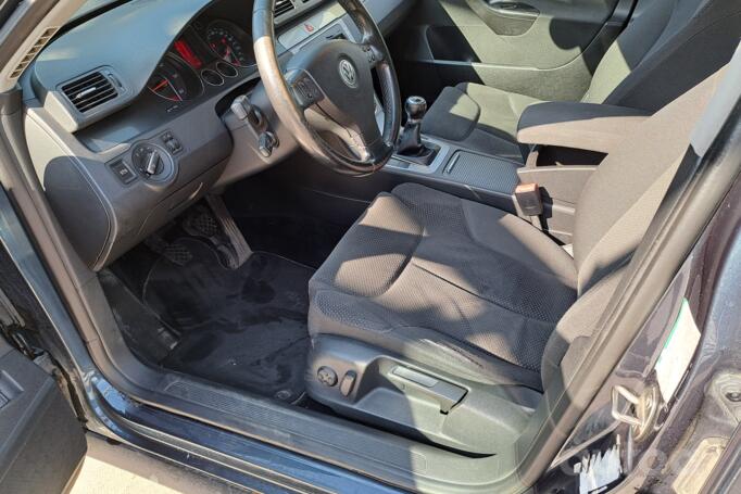 Volkswagen Passat B6 wagon 5-doors