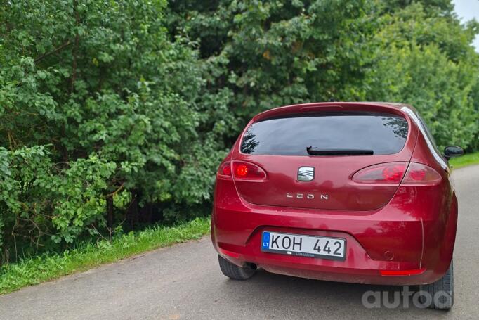 SEAT Leon 2 generation Hatchback 5-doors
