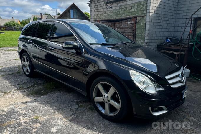 Mercedes-Benz R-Class W251 Minivan